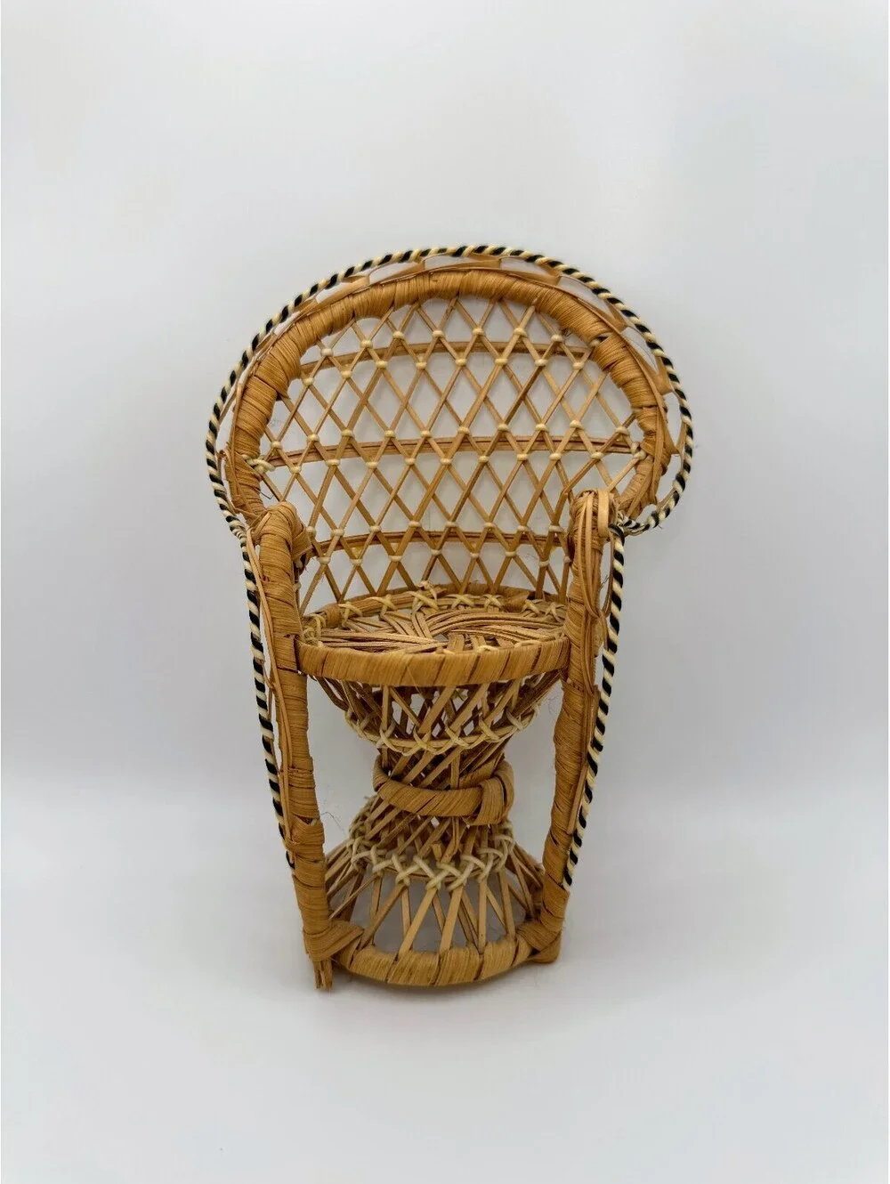 1:6 Scale Vintage Miniature Wicker Peacock Chair Rattan Doll Furniture 90s